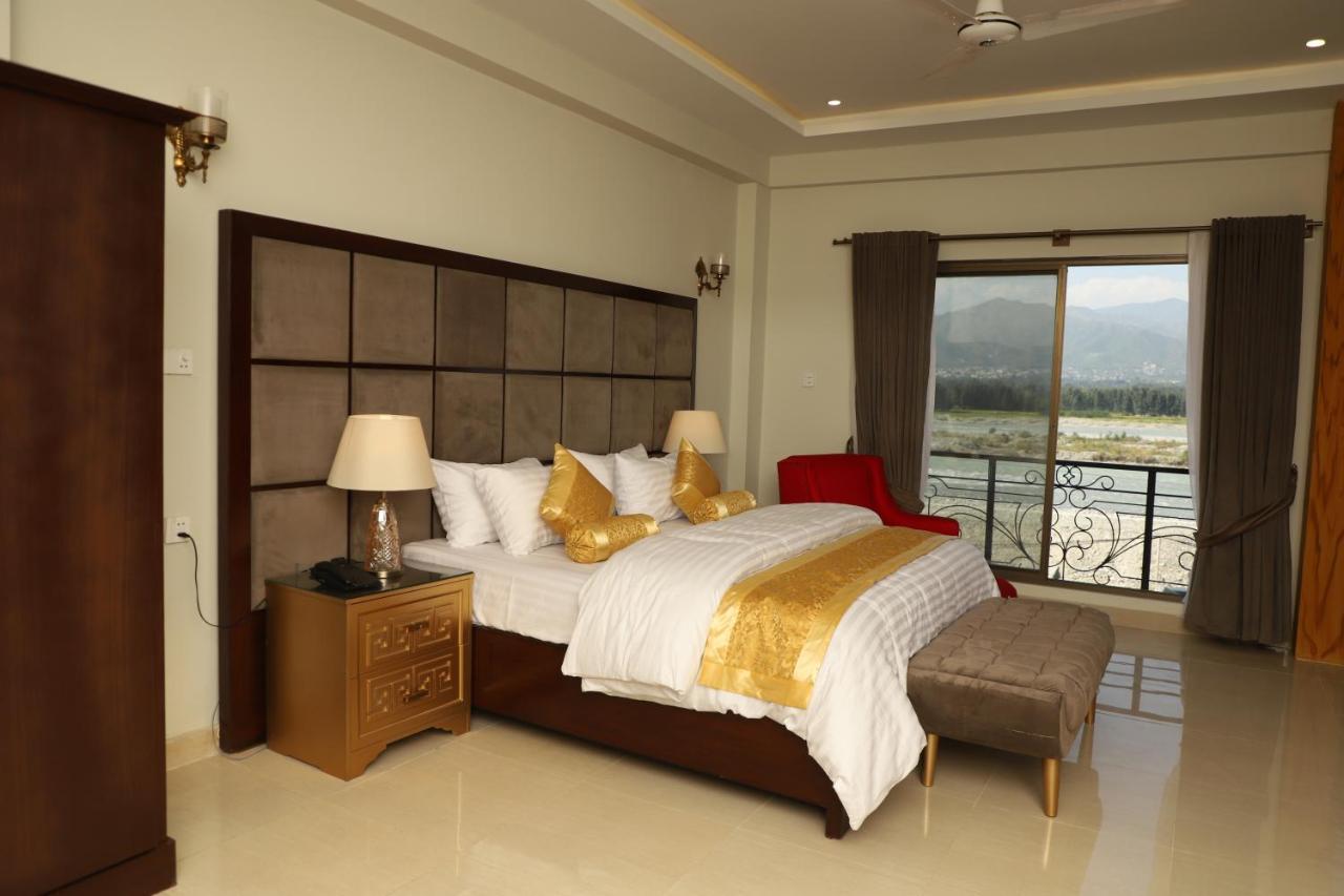 Swat Palace Hotel By Northin Mam Derai Экстерьер фото