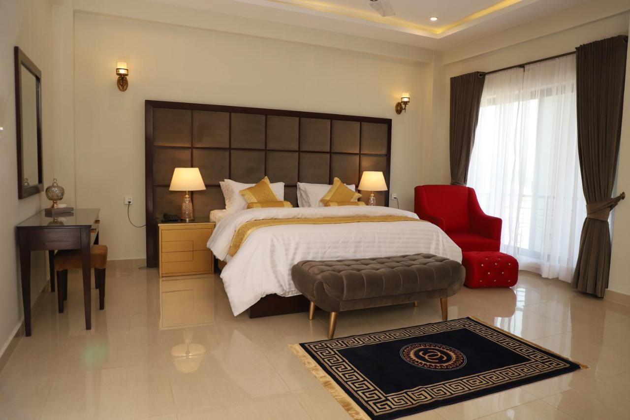 Swat Palace Hotel By Northin Mam Derai Экстерьер фото